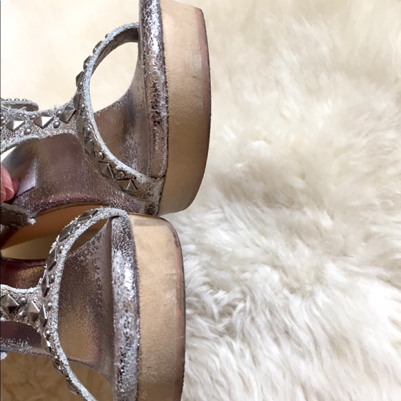 Arleen C Studded Silver Leather Wedge Sandals - Picture 6 of 8